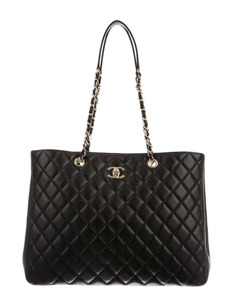 timeless classic tote chanel